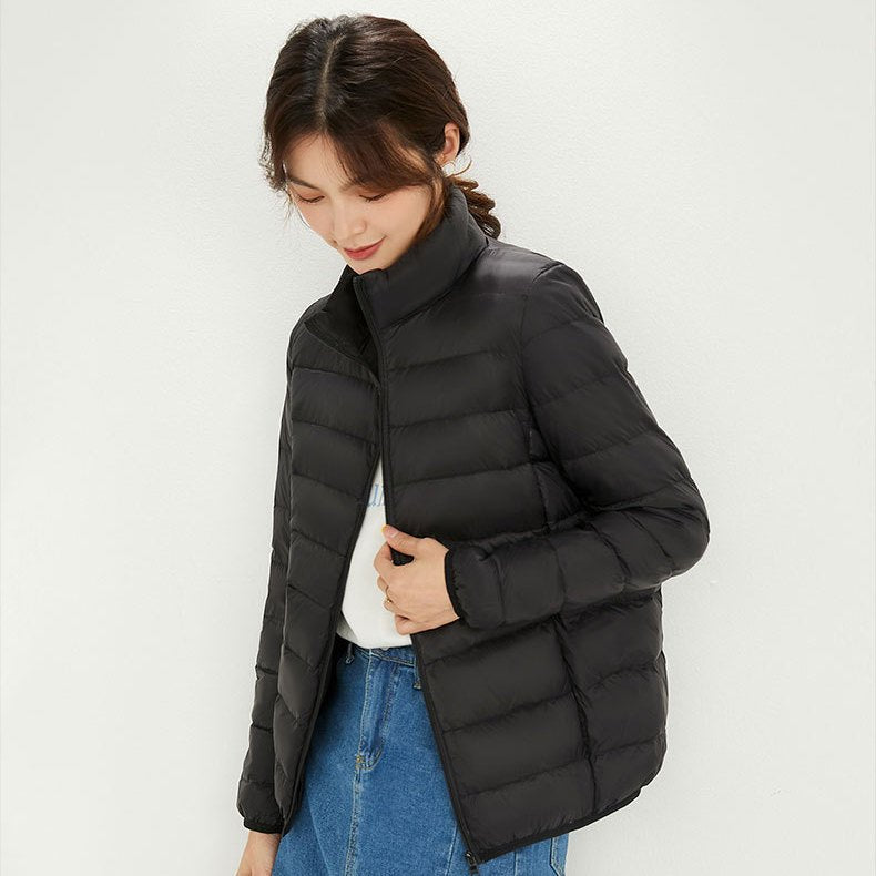 Damen Ultraleichte gesteppte Kapuzenjacke mit ultraflacher Thermowatte Echoarchiv