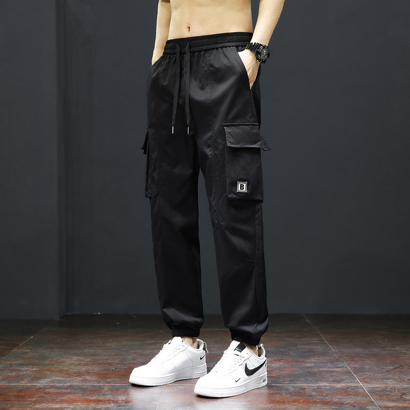 Herren Cargo-Hose mit praktischen Taschen und verstellbarem Bund Echoarchiv