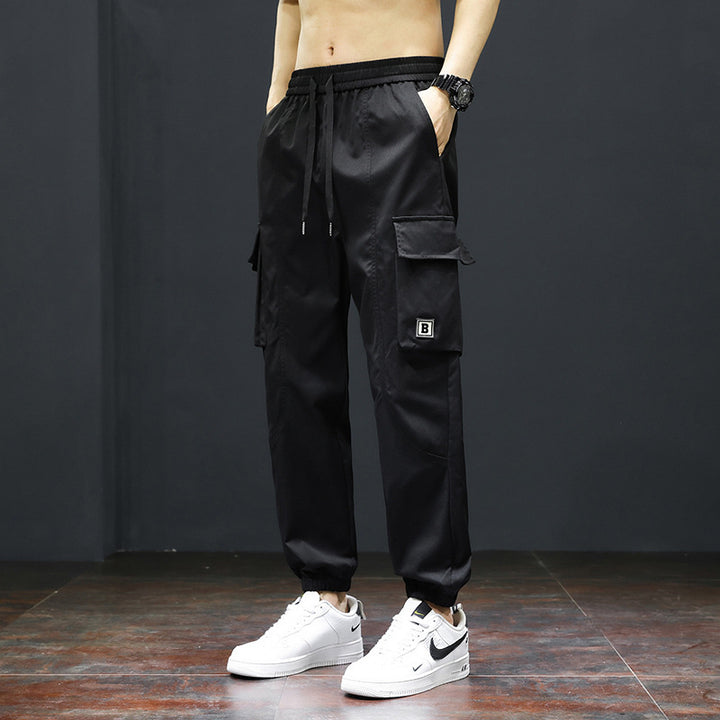 Herren Cargo-Hose mit praktischen Taschen und verstellbarem Bund Echoarchiv