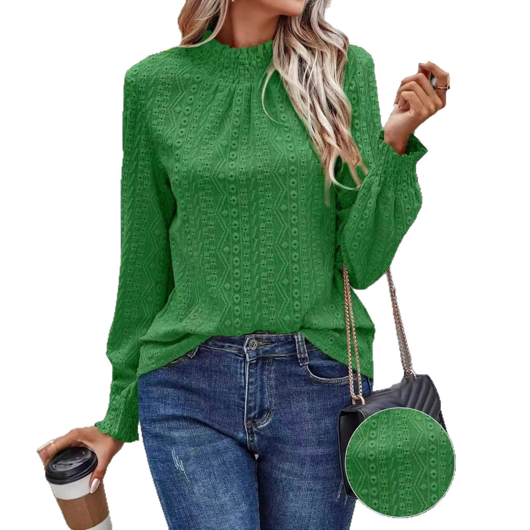 Damen Lochspitzen-Bluse mit gerafftem Stehkragen und Smok-Ärmeln – Élovi