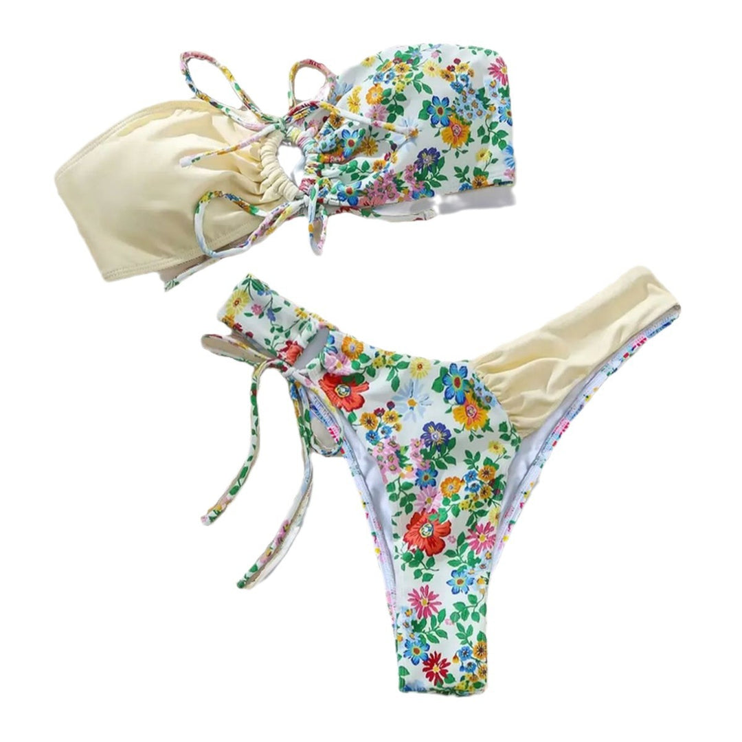 Damen Fröhlicher Blumendruck Bikini Echo Archiv