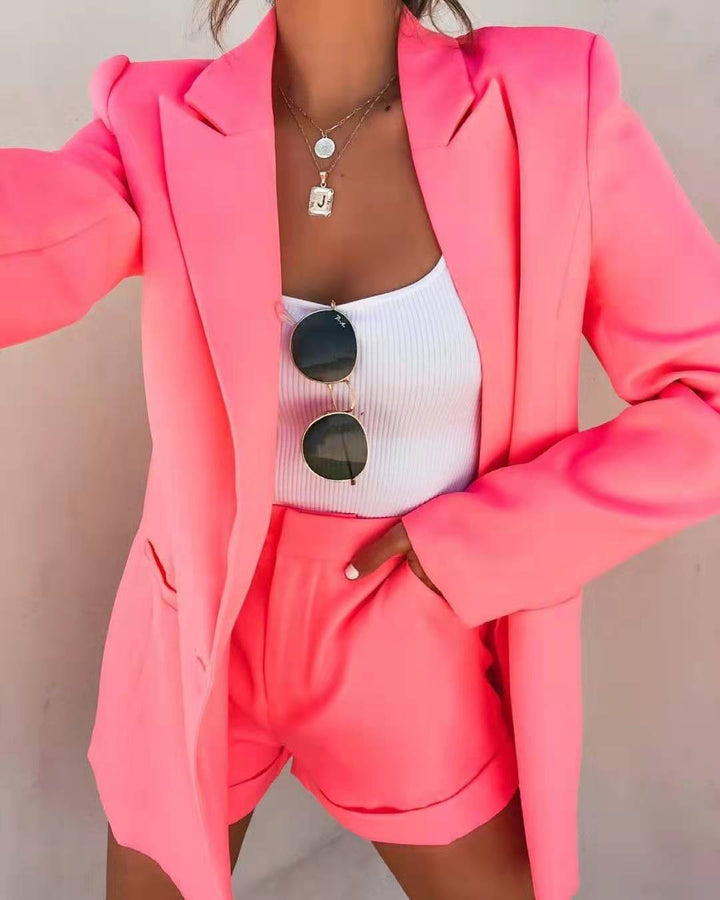 Damen nan figurbetontes Longblazer- und High-Waist-Shorts-Set mit überschnittenen Schultern und aufgesetzten Taschen Echo Archiv