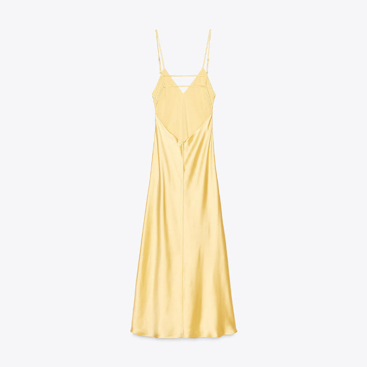 Damen Satin-Maxikleid mit zarten Trägern und elegantem Dekolleté Echoarchiv