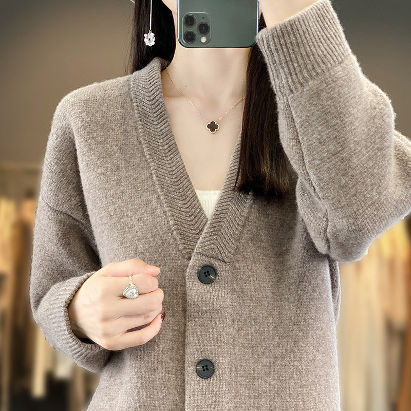 Damen Weicher Boxy-Longcardigan mit tiefem V-Ausschnitt und feiner Rippkante Echoarchiv