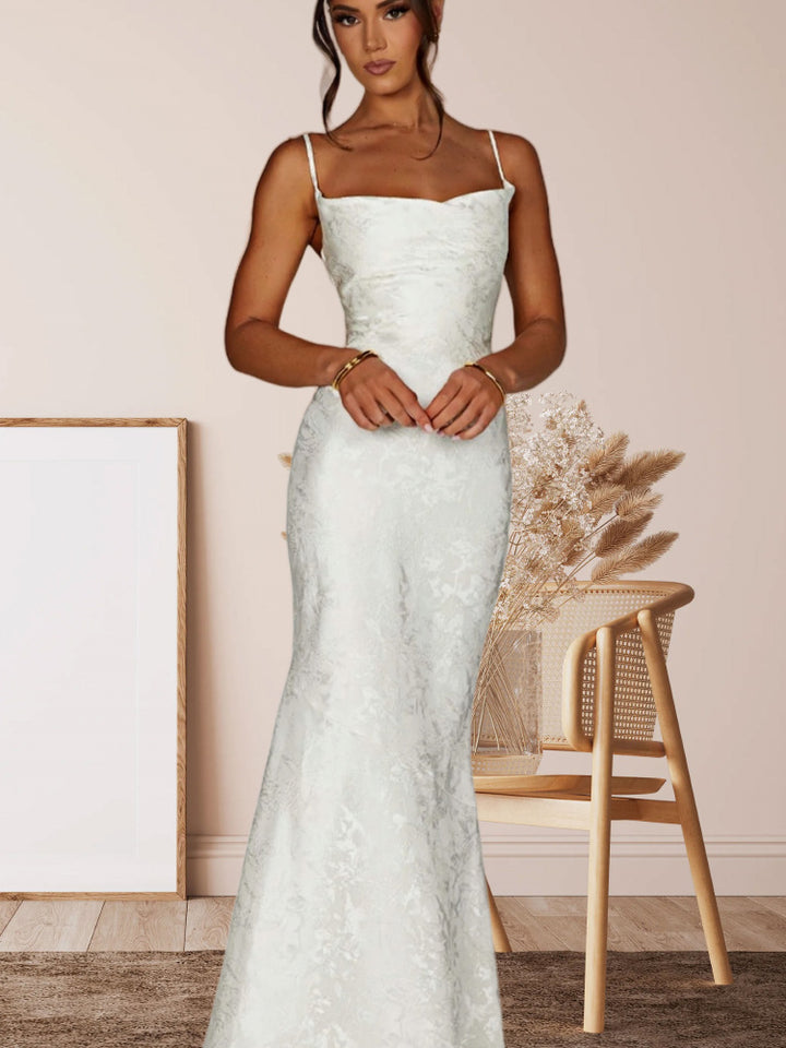 Damen Elegantes Maxikleid mit verführerischen Spaghettiträgern Echo Archiv