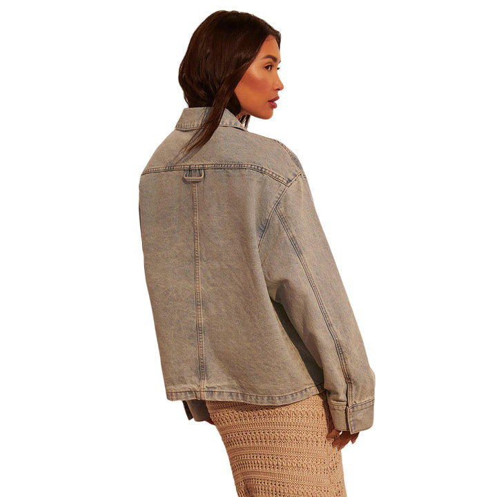 Damen Oversize-Utility-Denimjacke mit großen Pattentaschen und knöpfbarer Front Echo Archiv