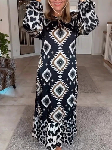 Damen nan fließendes Maxikleid mit Ethno‑Diamantprint, Schlüsselloch‑Ausschnitt und Kontrast‑Volant Echo Archiv
