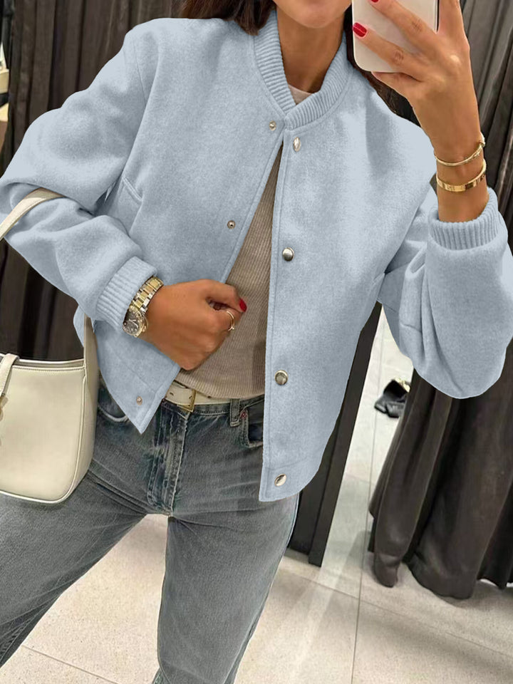 Damen Kurzjacke im Bomberstil aus Teddyfleece mit Rippbündchen – Avenza