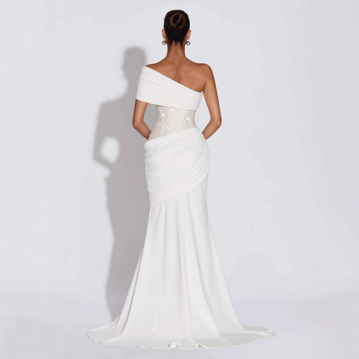 Damen Elegantes und figurbetontes Abendkleid mit asymmetrischem Ausschnitt Echo Archiv