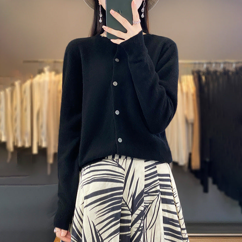 Damen Leichter Feinstrick-Cardigan mit Kaschmir‑Optik, Rundhalsausschnitt und verdeckter Knopfleiste Echoarchiv