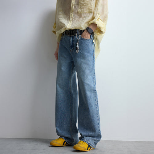 Damen Relaxed-Jeans mit extra weitem Bein, hoher Bund und cleanem Minimal-Design Echo Archiv