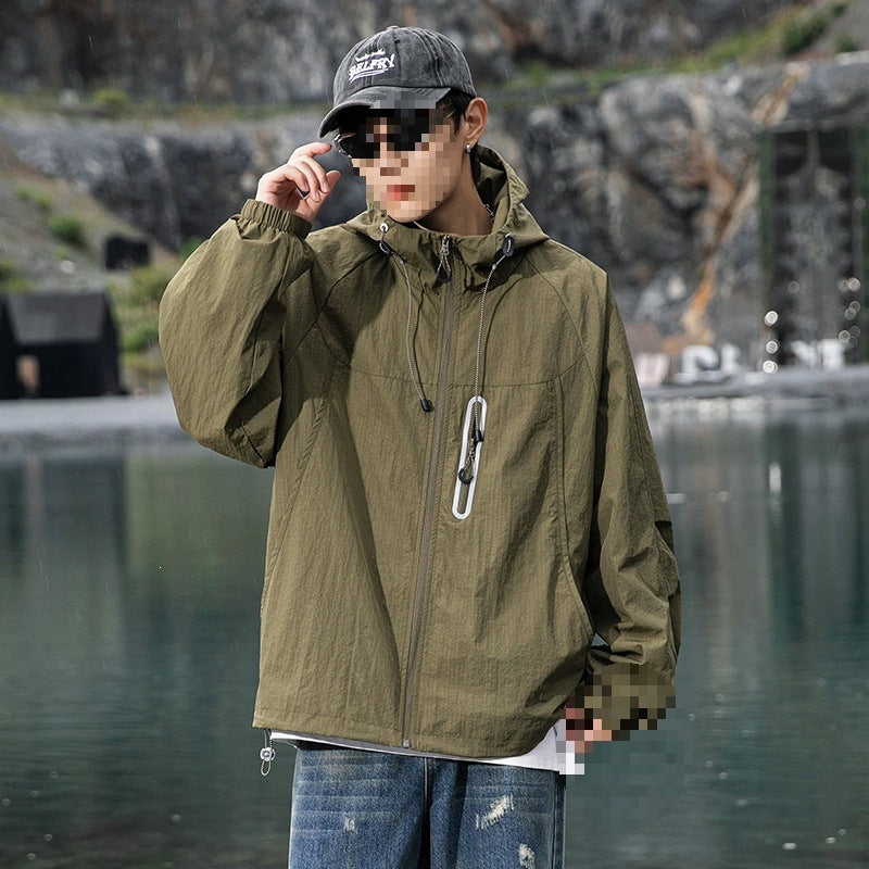 Herren Atmungsaktive Kapuzen-Fieldjacke mit verstaubarer Kapuze und reflektierendem Brustreißverschluss Echoarchiv