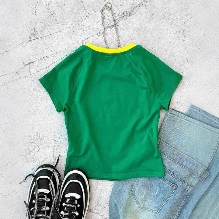 Damen T-Shirt mit kreativem Brasilien-Design und körperbetontem Schnitt Echo Archiv