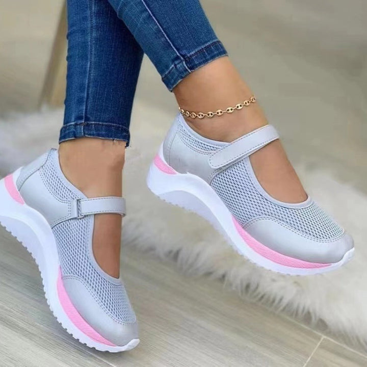 Damen Atmungsaktive Mary-Jane Sneaker mit Klettverschluss und Keilsohle – Névara