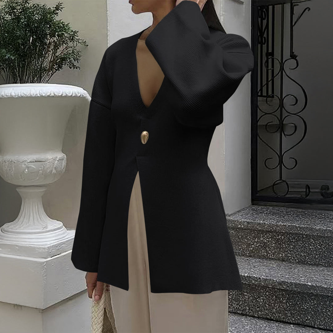 Damen taillierter Feinstrick-Cardigan mit V-Ausschnitt, Zierknopf und frontaler Schlitz – Veloura