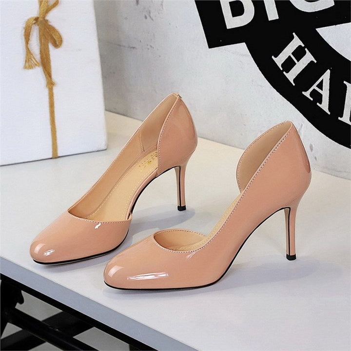 Damen Elegante Lack‑Pumps mit geschwungener Fersenlinie und mittelhohem Stiletto‑Absatz – Lioré