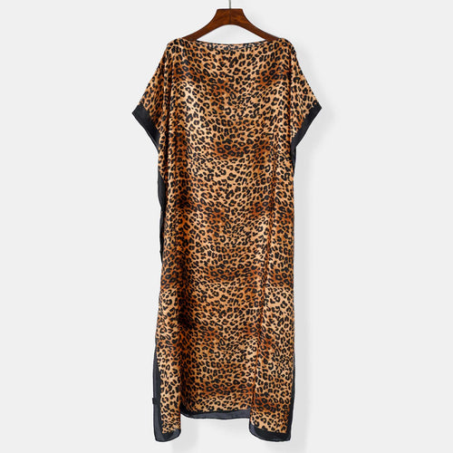 Damen Weiter Kaftan‑Überwurf in Seidenoptik mit Animal‑Print und Kontrastkante – Élanora