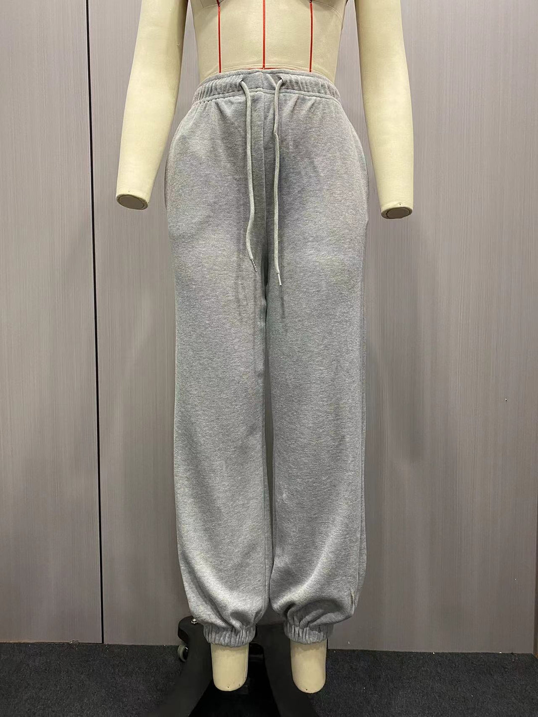 Damen nan Cozy-Sweat-Palazzohose mit hohem Komfortbund, integriertem Kordelzug und gerafften Knöchelabschlüssen Echo Archiv