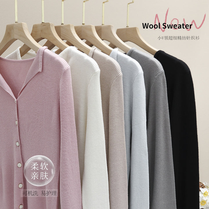 Damen Leichter Feinstrick-Cardigan mit offenem Hemdkragen und schimmernder Knopfleiste Echo Archiv