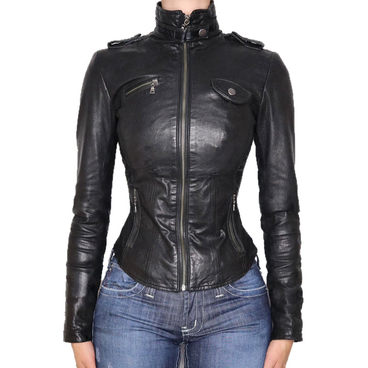 Damen nan taillierte Kunstleder-Bikerjacke mit Stehkragen, Schulterpatten und Reißverschlusstaschen Echo Archiv