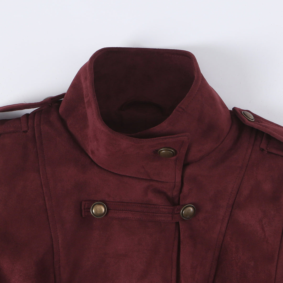 Damen Taillierte Paradejacke aus Veloursimitat mit hoher Knopfsteg‑Blende und Schulterpatten Echoarchiv