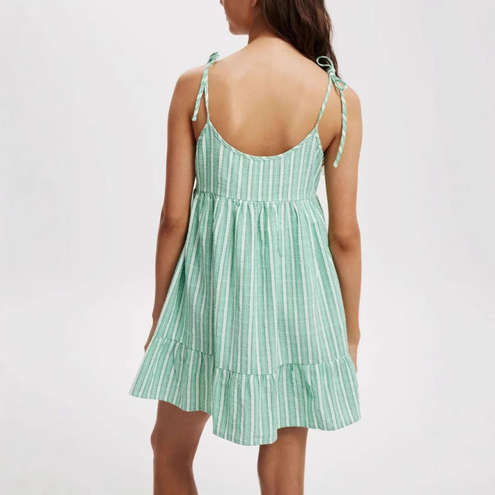 Damen Sommerliches Kurzkleid mit verstellbaren Trägern und Rüschensaum Echo Archiv