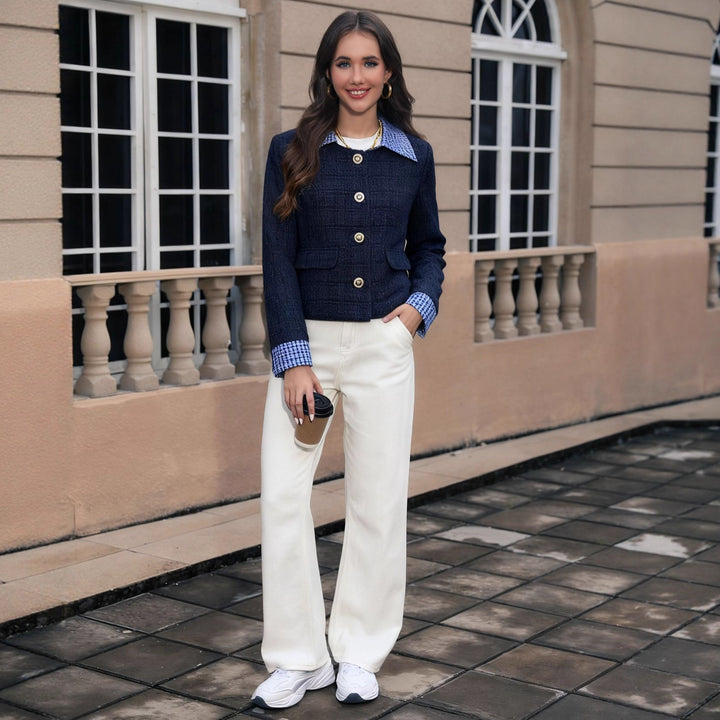 Damen Kurzjacke aus Bouclé mit integrierter Hemdkragen-Optik Echoarchiv