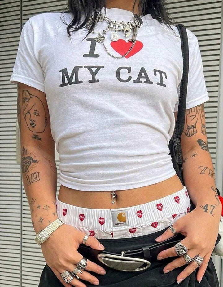 Damen Crop-T-Shirt mit kreativem Bärenmotiv und witzigem Spruch Echo Archiv