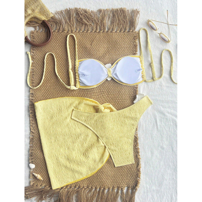 Damen Bandeau-Bikini mit schicker Rüsche und modischem Slip Echo Archiv
