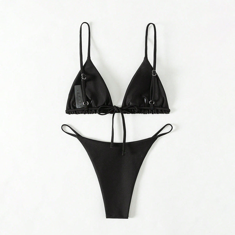 Damen trendiger Bikini mit Triangle-Oberteil und minimalistischem Unterteil Echo Archiv