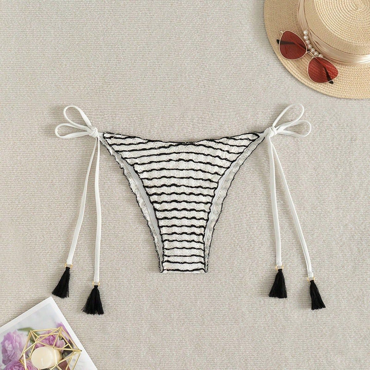 Damen Triangel-Bikini mit verspieltem Streifenmuster Echo Archiv
