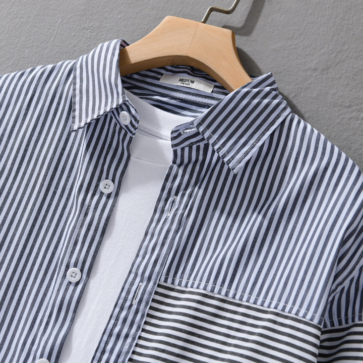 Herren Gestreiftes Patchwork-Hemd mit Brustpatch und Relaxed-Fit Echoarchiv
