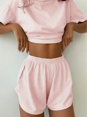 Damen Freizeit Set mit gestreiftem Crop-Top und Shorts Echo Archiv