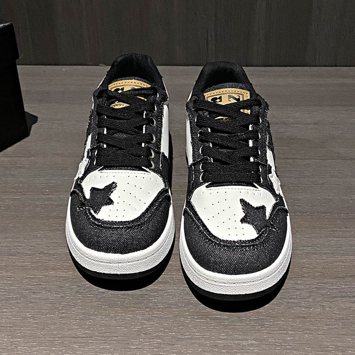 Damen Plateau-Sneaker mit Sternapplikationen und gepolstertem Innenfutter – Névara