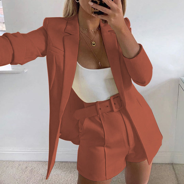 Damen Taillierter Longline-Blazer mit hochtaillierten Gürtelshorts-Set Echo Archiv