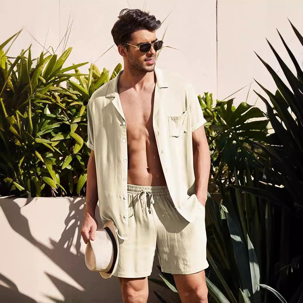 Herren nan zweiteiliges Sommer-Freizeitensemble mit offenem Revershemd und elastischer Kurzhose Echo Archiv