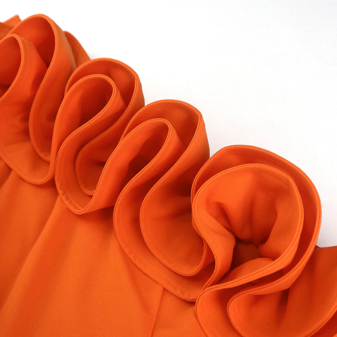 Damen Elegantes Maxikleid mit asymmetrischen Rüschen und Schlitz Echo Archiv