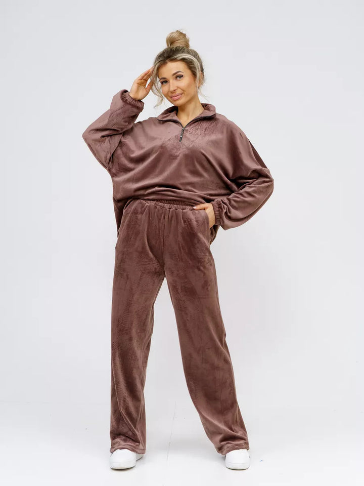 Damen samtiges zweiteiliges Lounge-Set mit Kapuzen-Halbzip und elastischer Bundhose – Auréline