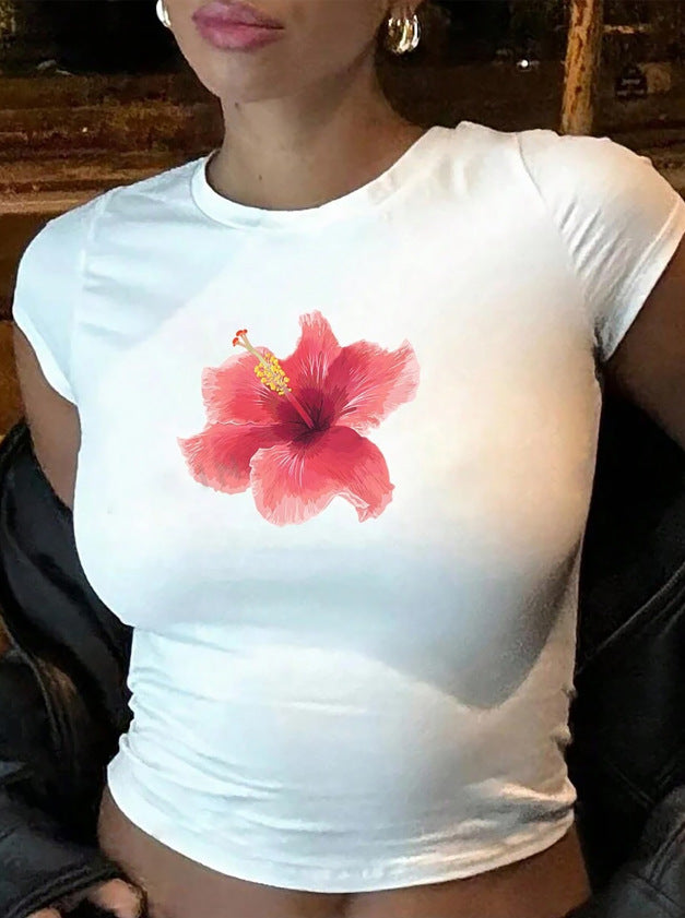 Damen Crop-T-Shirt mit animalistischem Lippenmotiv und auffälligem Schriftzug Echo Archiv