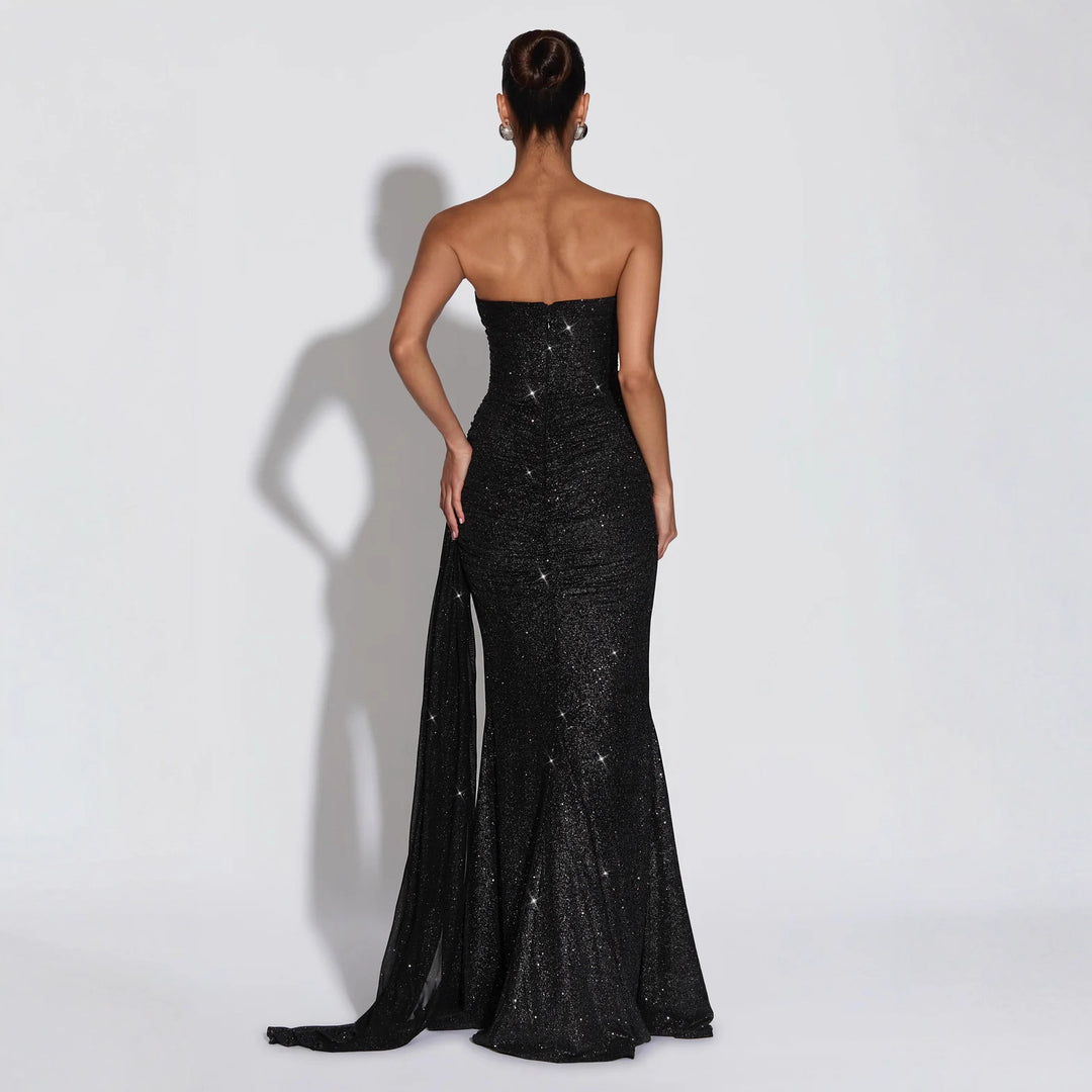 Damen Glamouröses Abendkleid mit tiefem V-Ausschnitt und schimmerndem Überwurf Echo Archiv