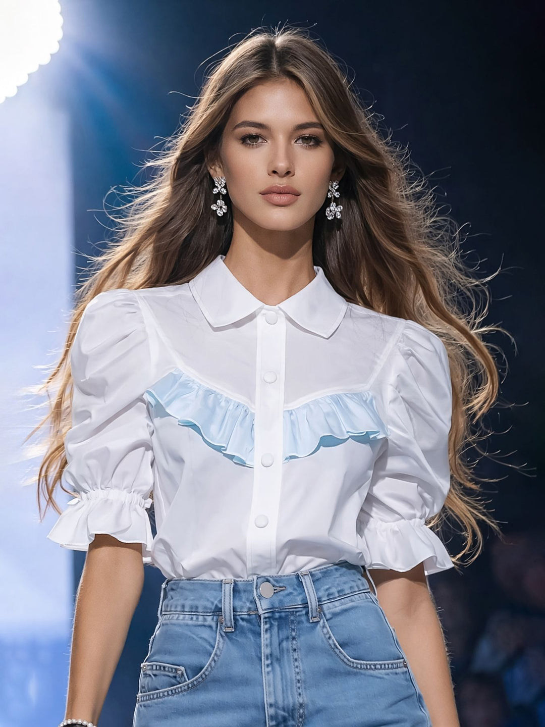 Damen Modische Bluse mit Rüschendetails und Puffärmeln Echo Archiv