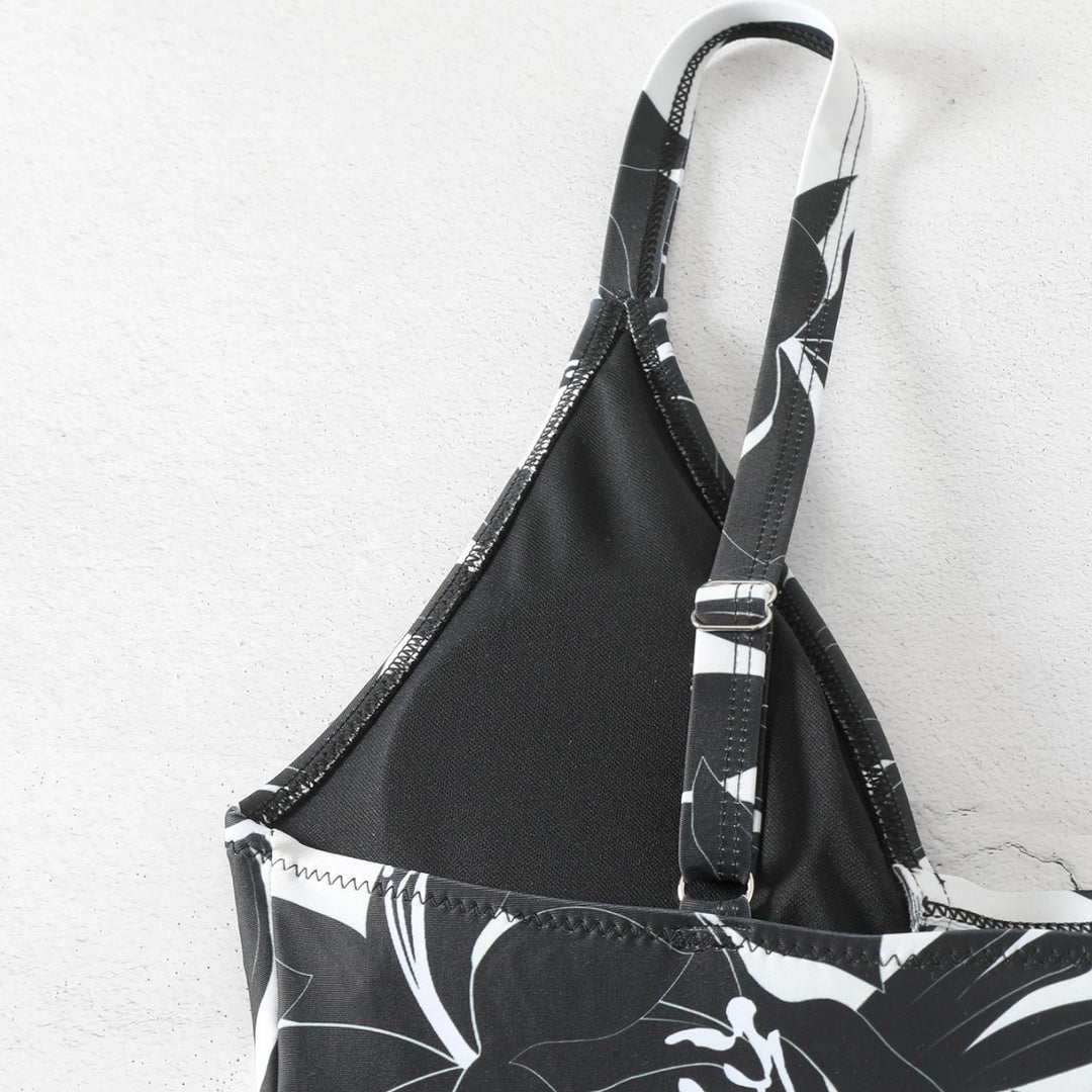 Damen Einteiler Badeanzug mit floralem Design Echo Archiv