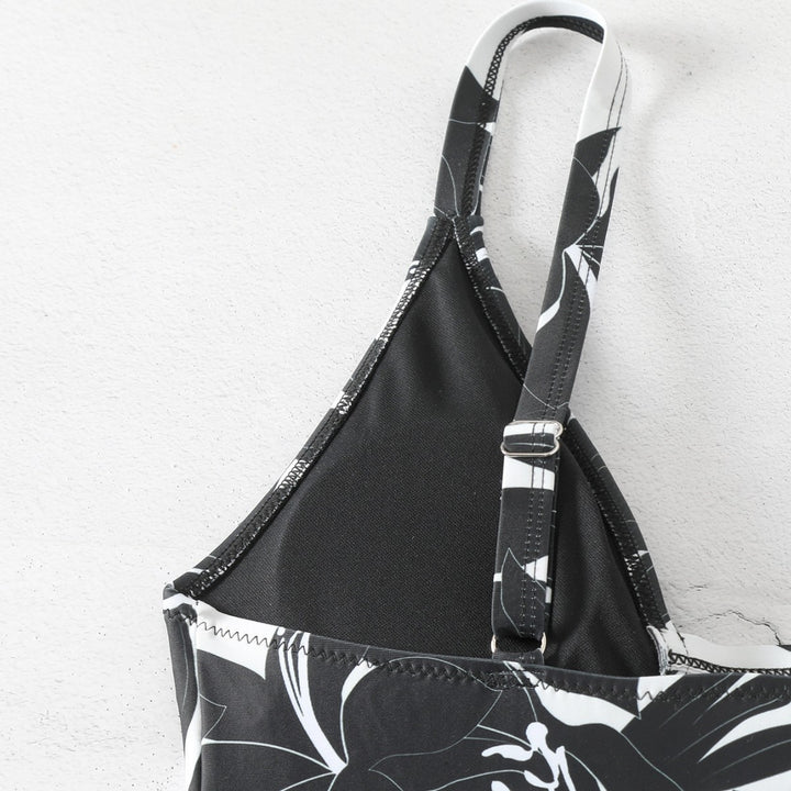 Damen Einteiler Badeanzug mit floralem Design Echo Archiv