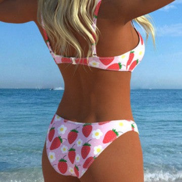 Damen Bikini-Set mit fruchtigem Erdbeerprint und verstellbaren Trägern Echo Archiv