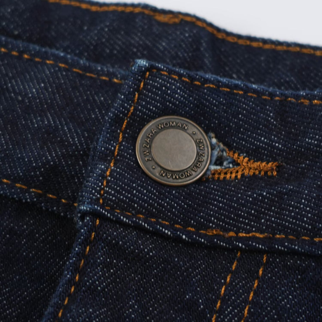 Damen Highwaist Relaxed Tapered Jeans mit konischem Bein Echoarchiv