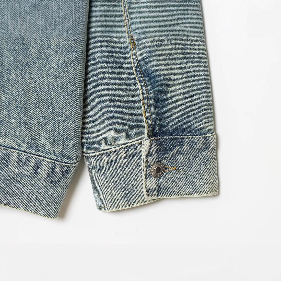 Damen Oversized Jeansjacke im Vintage‑Washed‑Look mit Brustklappentaschen Echoarchiv