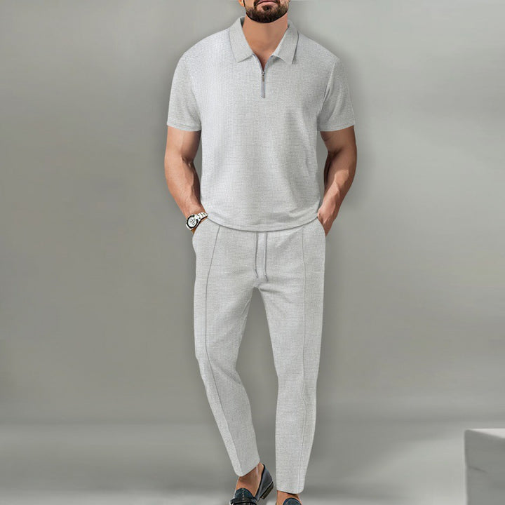 Herren sportliches Zweiteiler Set mit Polo und elastischen Pants Echoarchiv