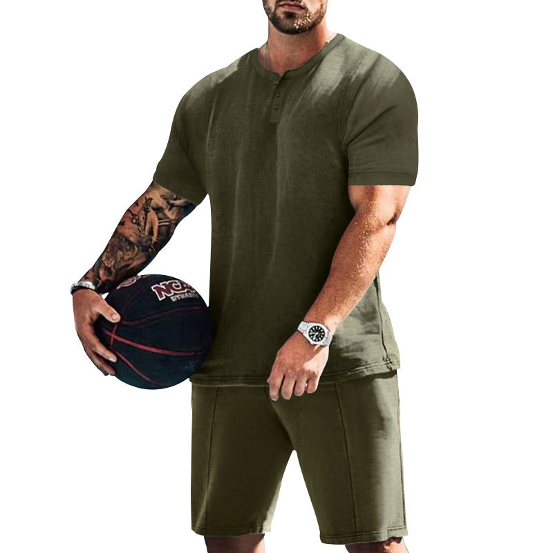 Herren sportliches Freizeitset mit knöpfbarem Oberteil und bequemen Shorts Echoarchiv
