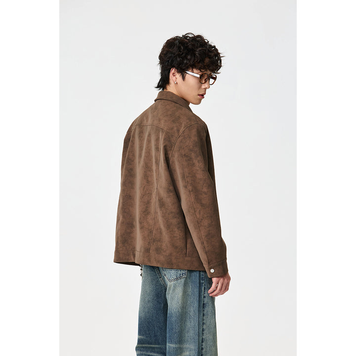 Unisex Kurz geschnittener Blouson in Wildlederoptik mit markanten Knebelverschlüssen Echoarchiv