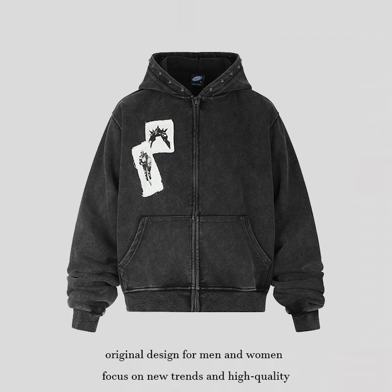 Herren Kapuzen‑Sweatjacke mit Vintage‑Waschung, oversized Cut, Patch‑Print und Nietenbesatz Echoarchiv